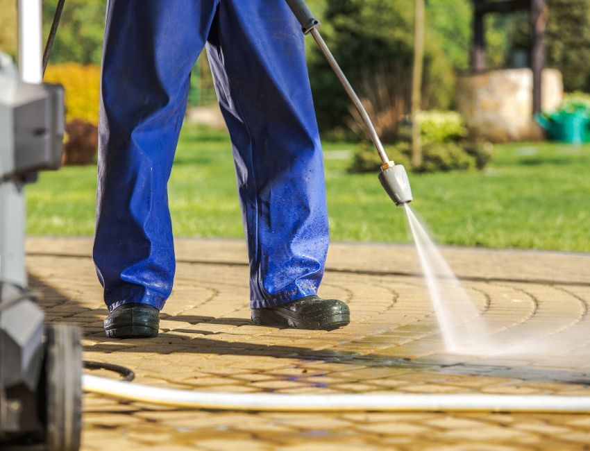What Is the Secret to a Pristine Home Outside? Discover Pressure Cleaning Specialists Currently!